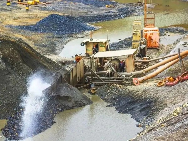 Гидросистема управления гидрообогащением руд